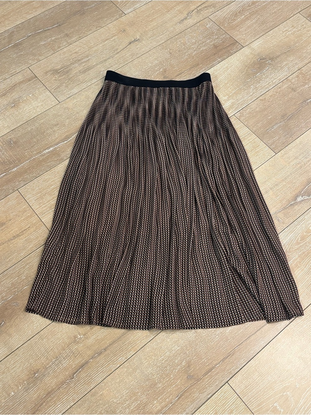 Adrianna Papell Pleated Geometric Midi Skirt - Size M - Picture 2 of 7